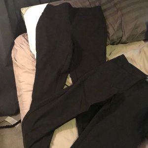 🍍2 black dress pants bar III and Bebe